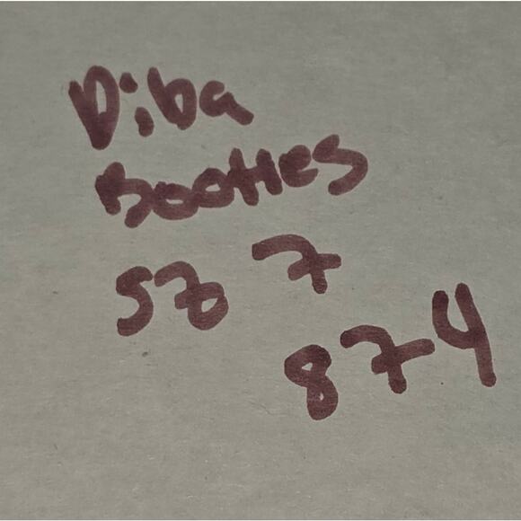 Diba Layla Taupe Tan Suede Booties Size 7 New - Picture 8 of 8